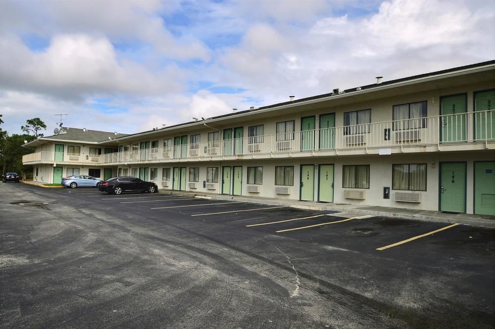 Hotel 6-ft. Pierce, Fl 2*