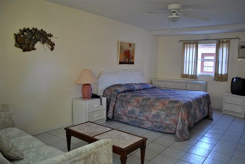 Hotel St. Pete 3*