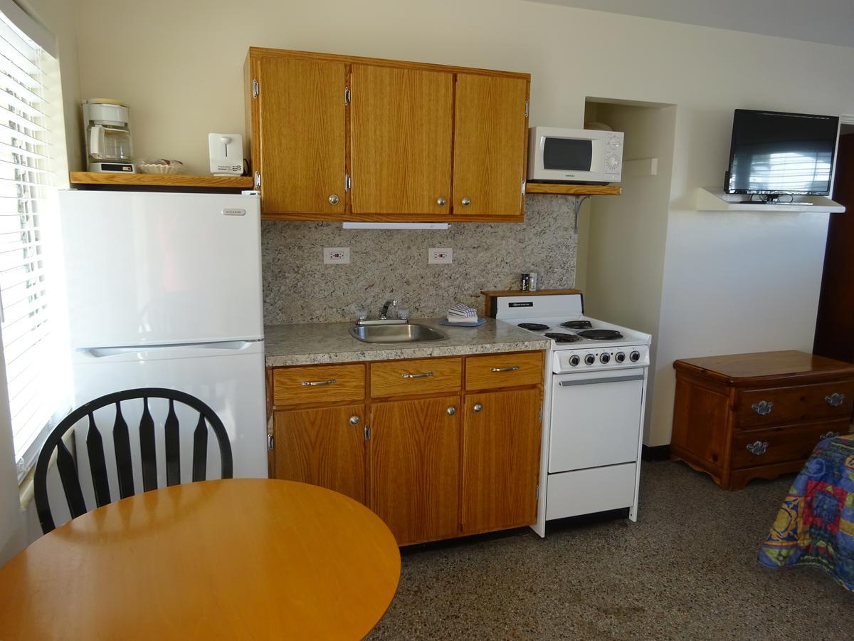 Motel Ebb Tide 2*