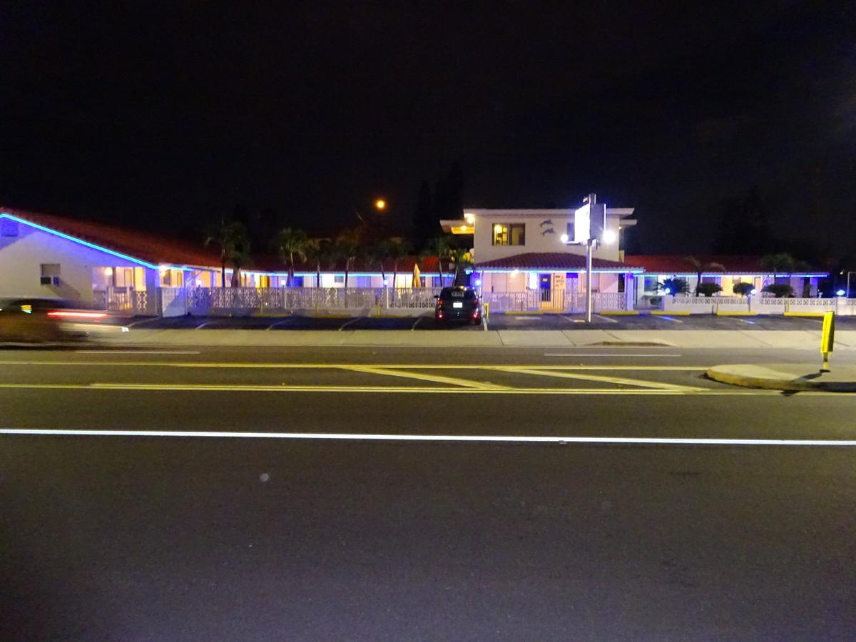 Motel Ebb Tide 2*