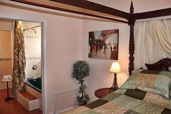 Bed & Breakfast Old House And Restaurant 3*