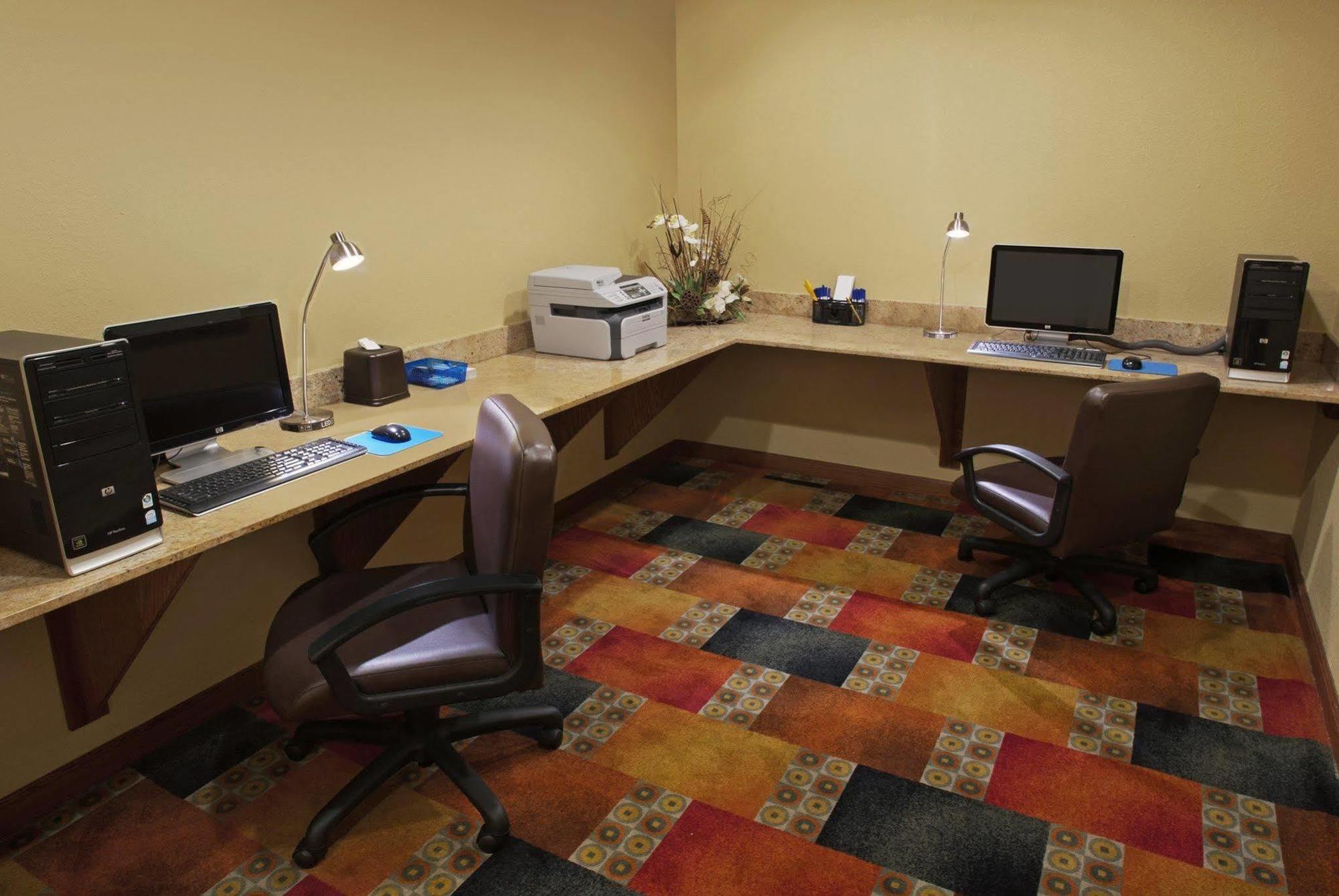 Hotel Western First Coast And 3*