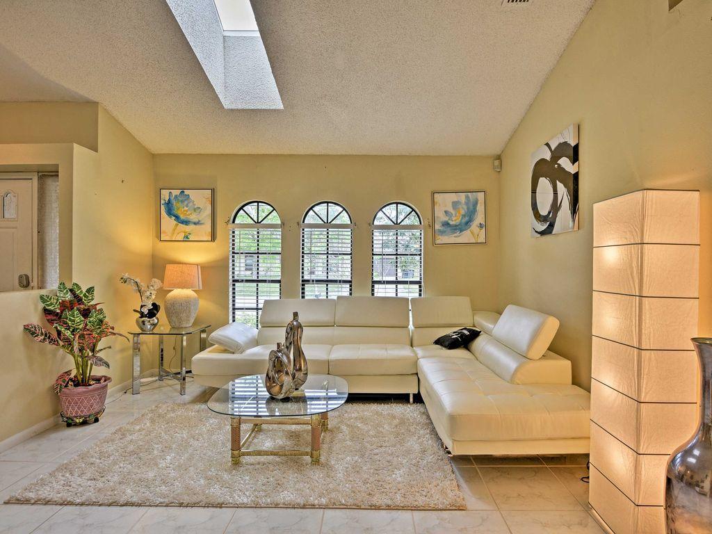 Avis House Holiday home