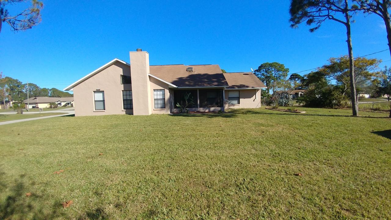 Avis House June Park