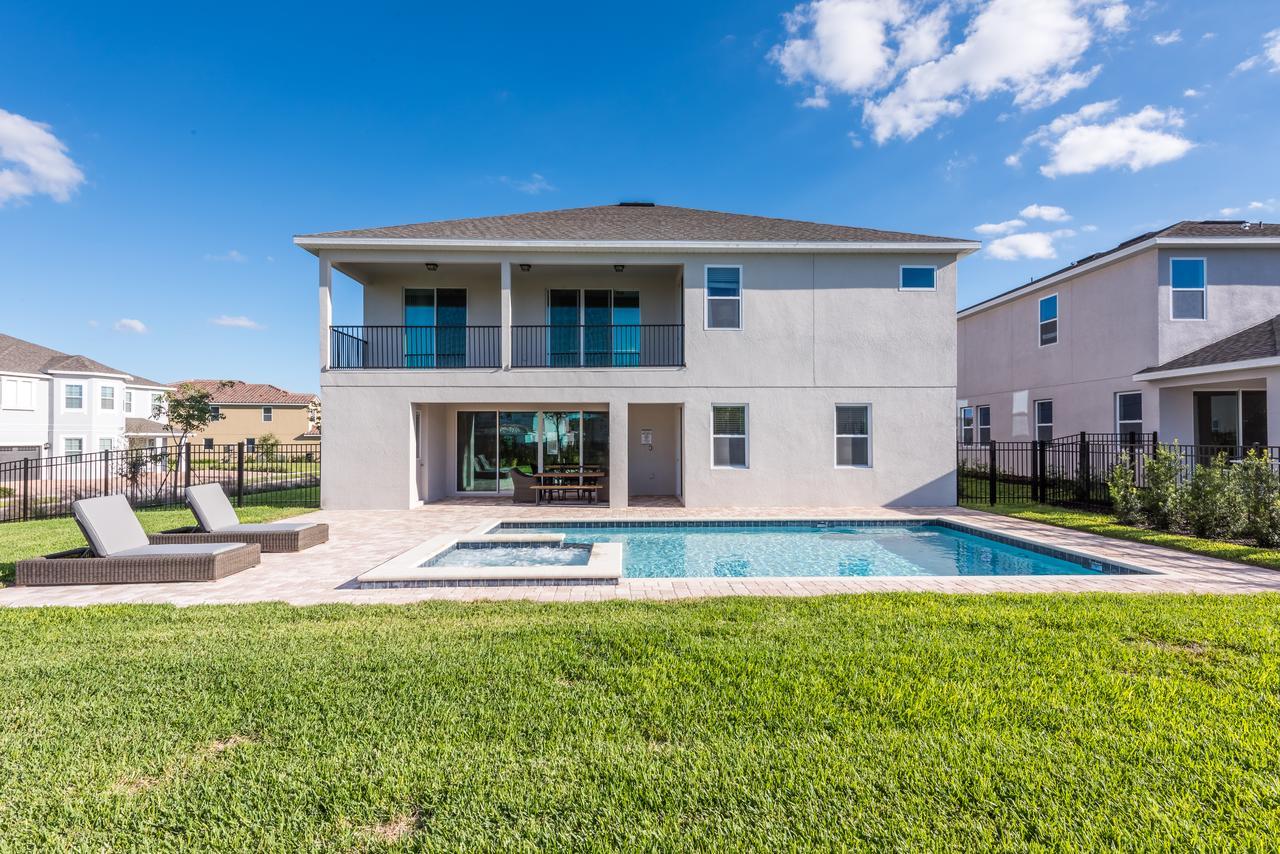 Spacious By Rentyl Near With Private Pool, Movie Room, Air Hockey Table & Amenities - 530b