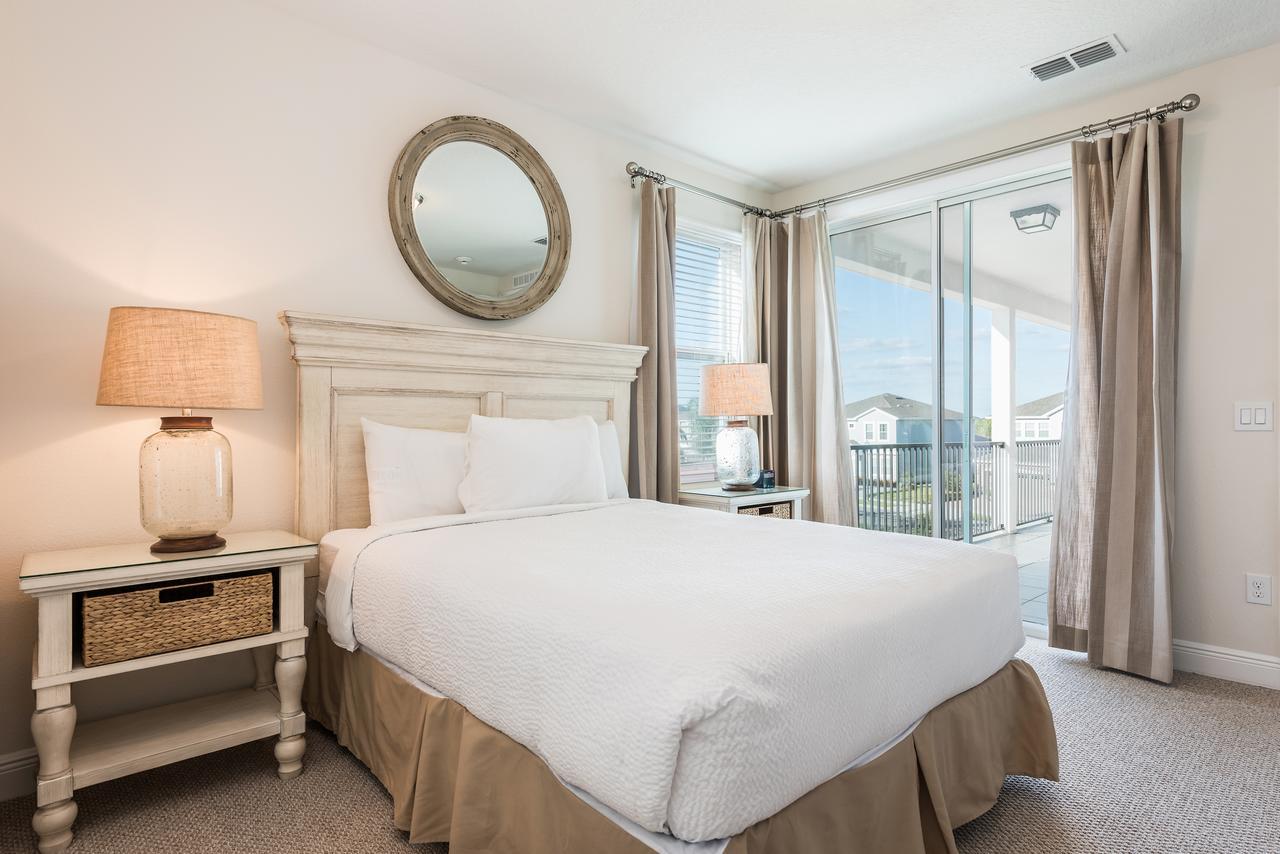 Villa Spacious By Rentyl Near With Private Pool, Movie Room, Air Hockey Table & Amenities - 530b *