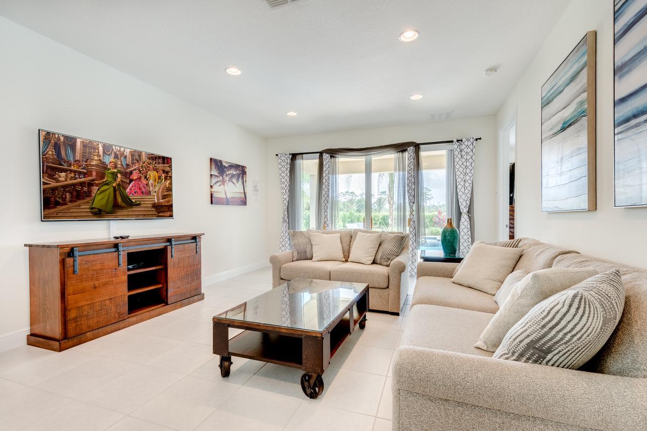 Spacious By Rentyl With Water Park Access Near - 7501m *