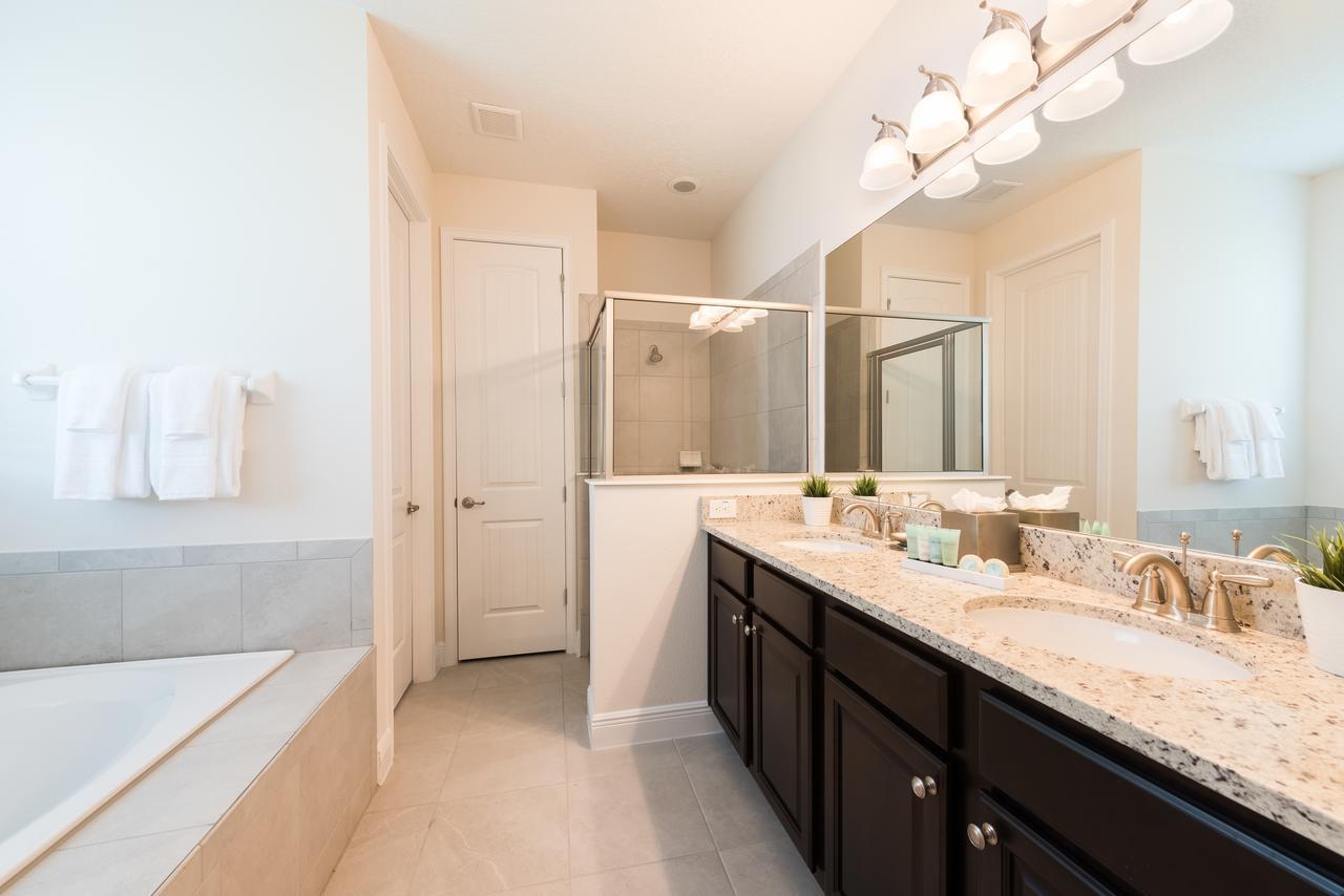 Villa Encore Resort: Disney-adjacent With Private Pool And Themed