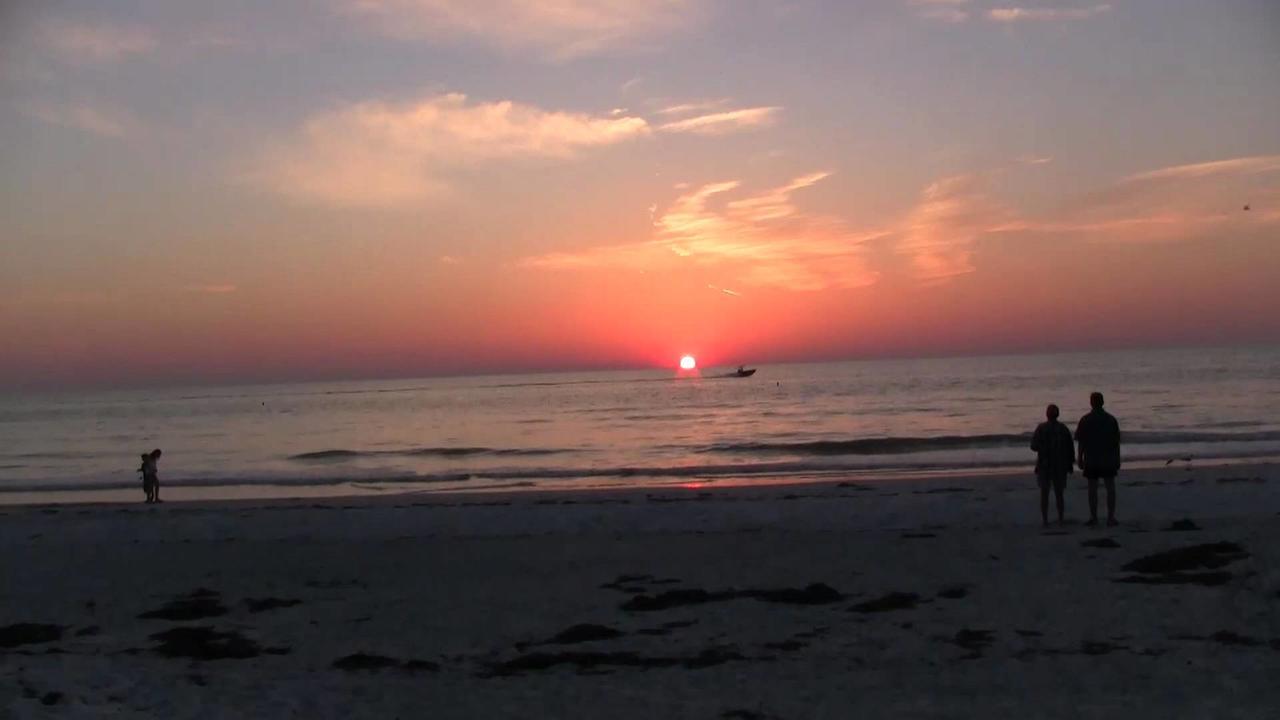 Salt And Sand Vacation Cottages Holiday home Clearwater Beach