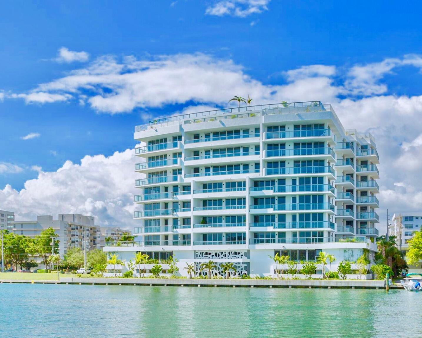Acqua Bay Luxury Apartment *
