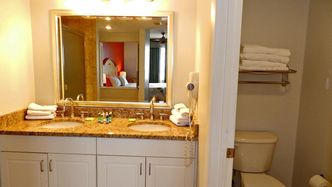 2 Bedroom Direct Oceanfront Wyndham Ocean Walk - Daytona Funland 2226 Apartment Daytona Beach