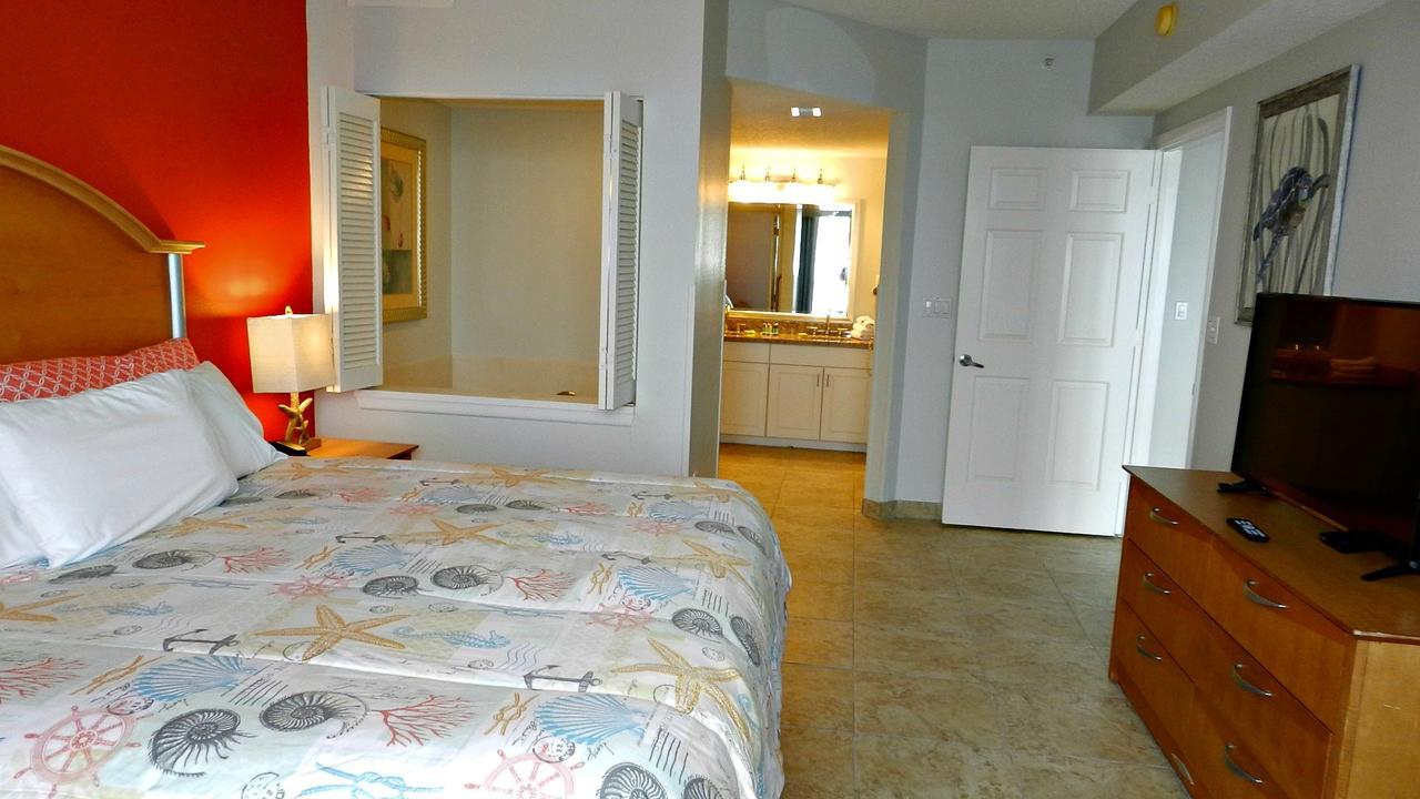 Apartment 2 Bedroom Direct Oceanfront Wyndham Ocean Walk - Daytona Funland 2226 *