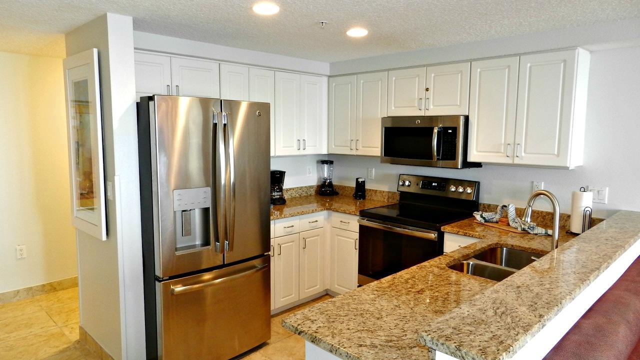 2 Bedroom Direct Oceanfront Wyndham Ocean Walk - Daytona Funland 2226 Apartment *