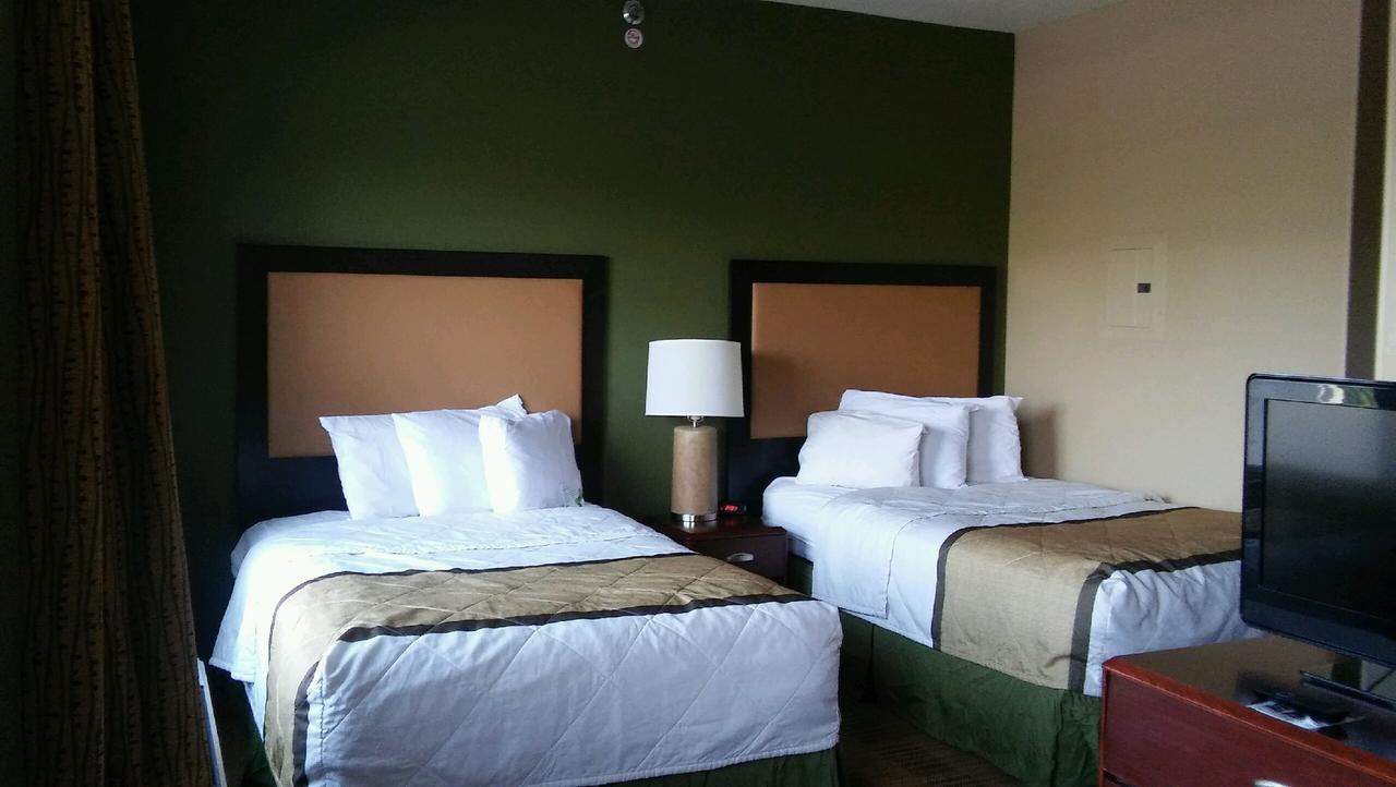 Extended America - - Airport - N Westshore Blvd