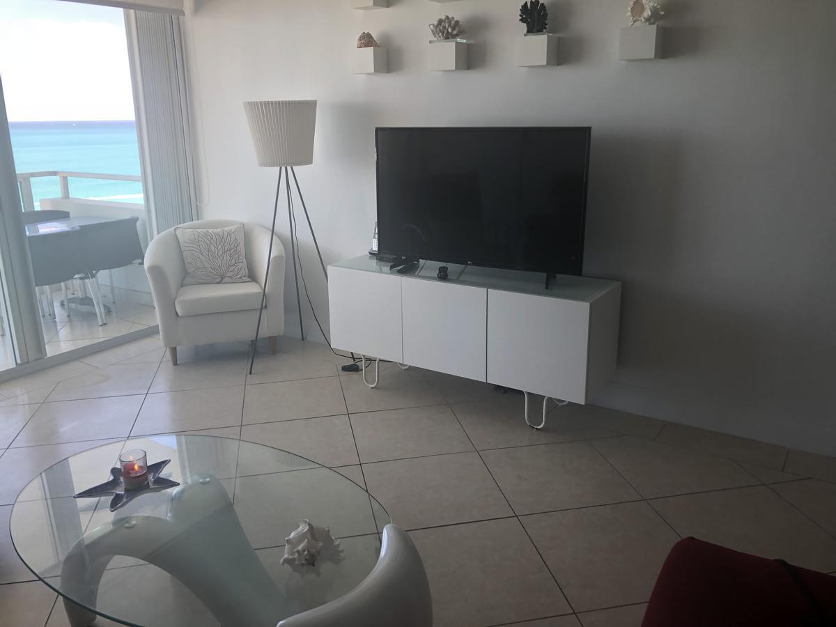 Apartment At The North Bay Village