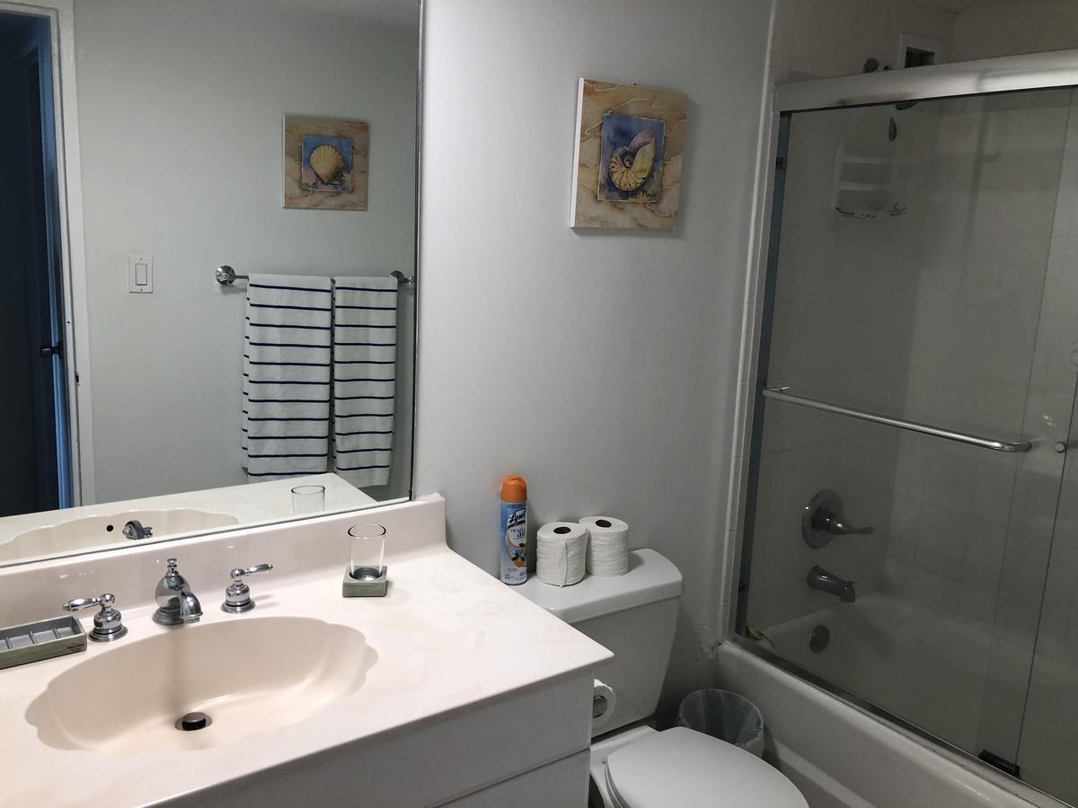 Apartment At The North Bay Village