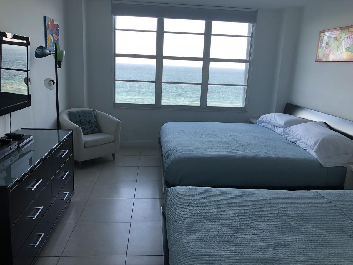 Apartment At The *