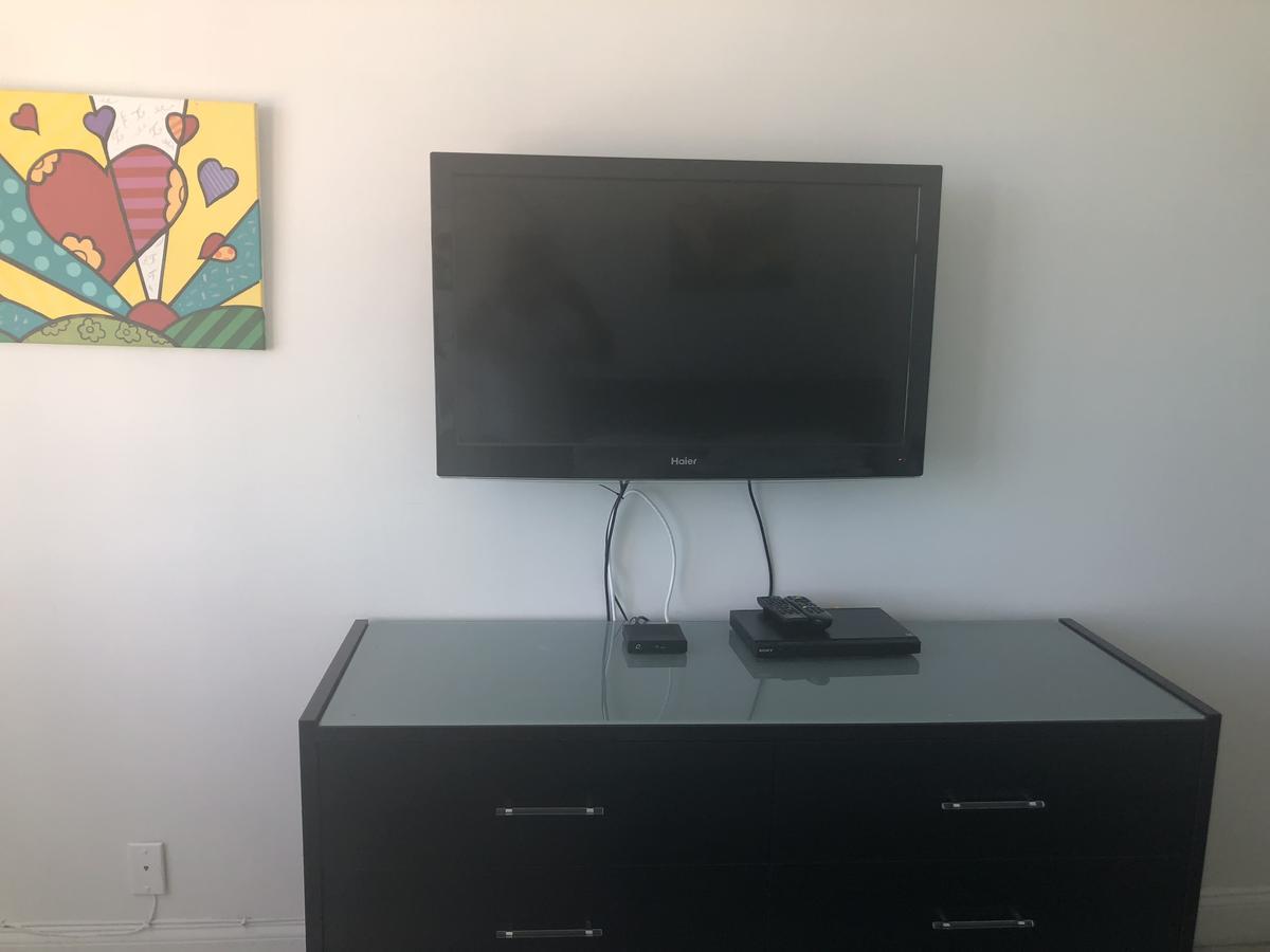 Apartment At The *