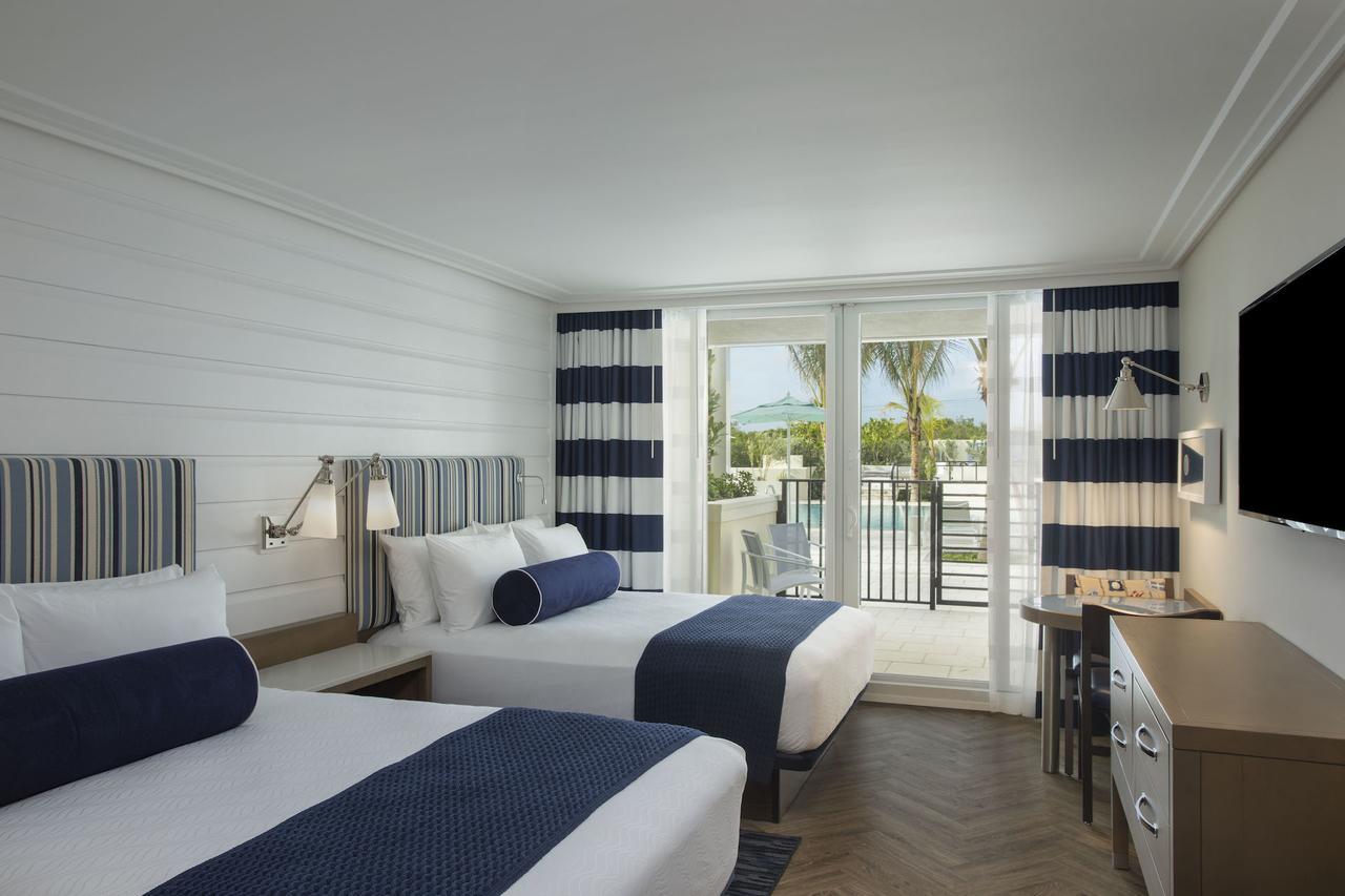 Hutchinson Shores & 4*