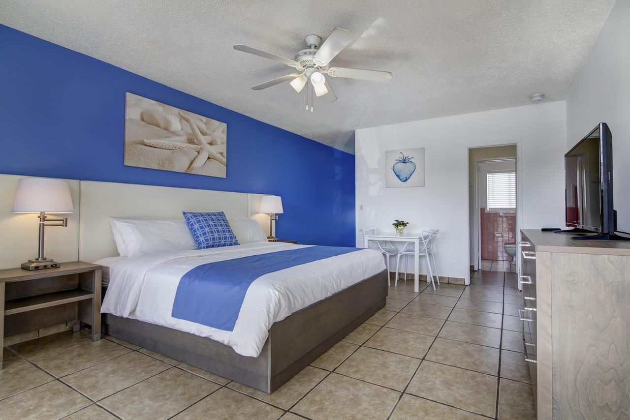 Hotel Blue Strawberry By The Sea Lauderdale-by-the-Sea