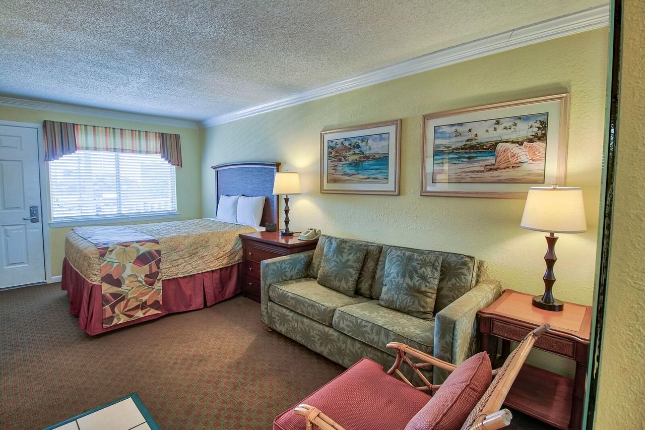 Club Hotel