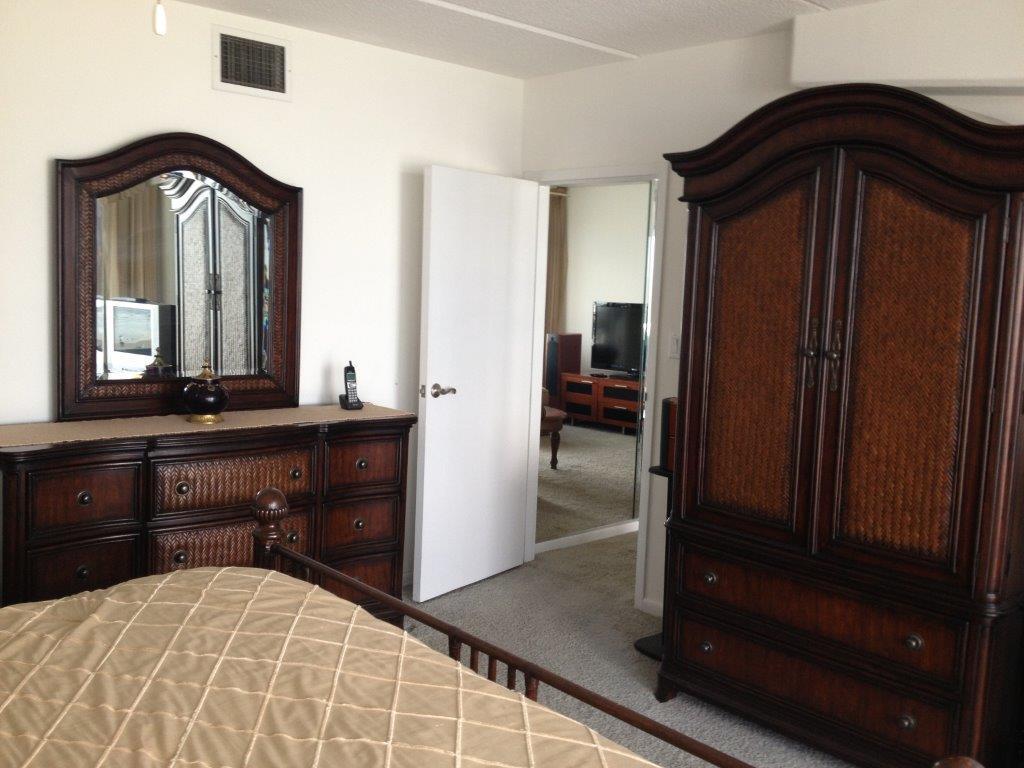 Hotel Pirates Cove Studios!