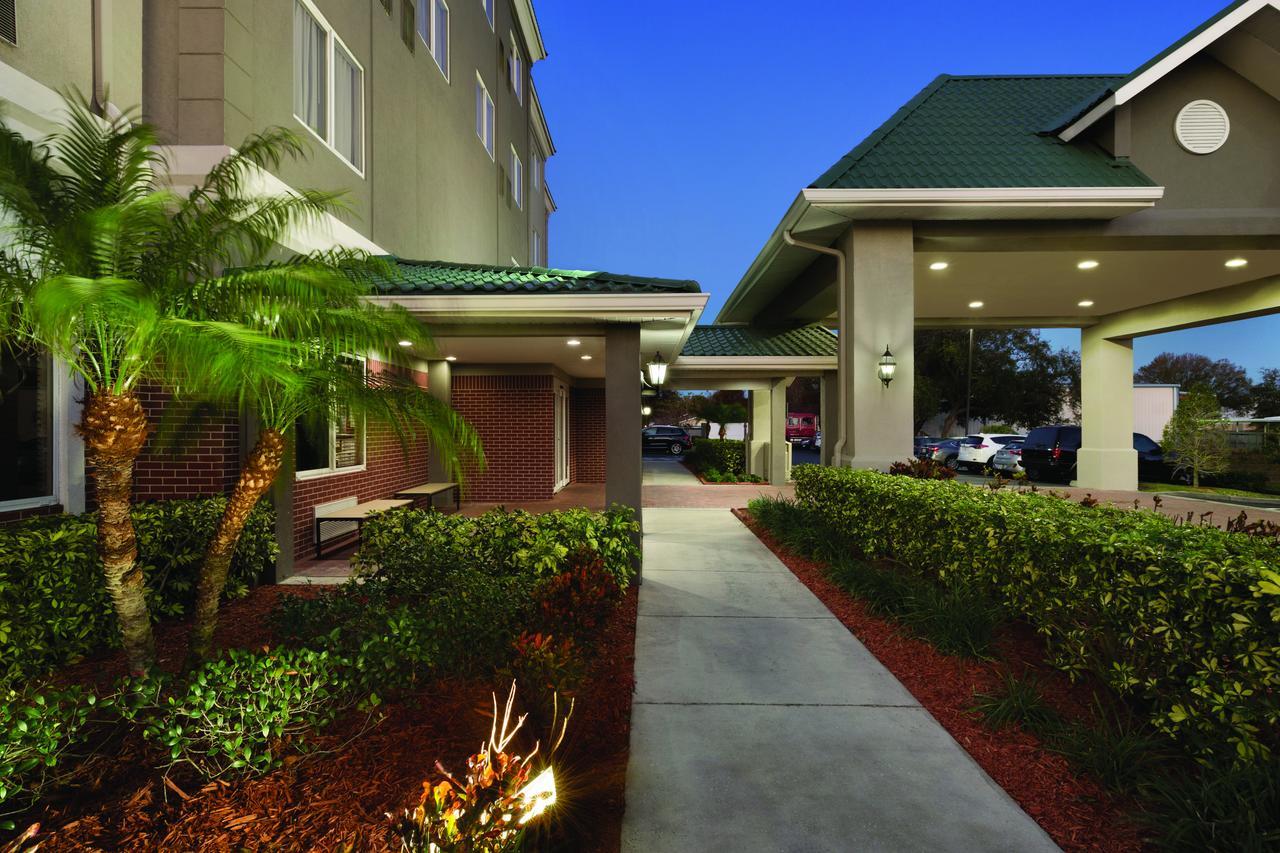 Hotel Country & By Radisson, St Petersburg - Clearwater, Fl Pinellas Park