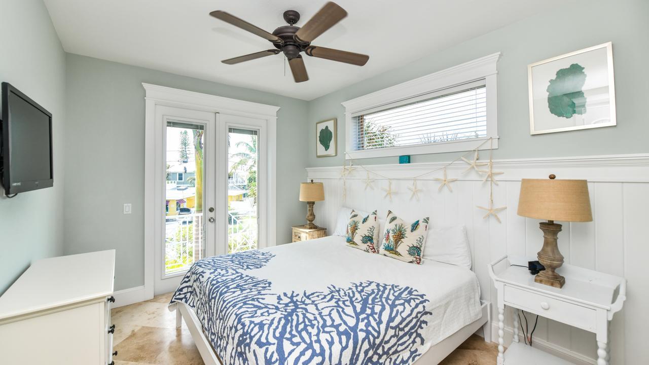 Bayfront Paradise Holmes Beach
