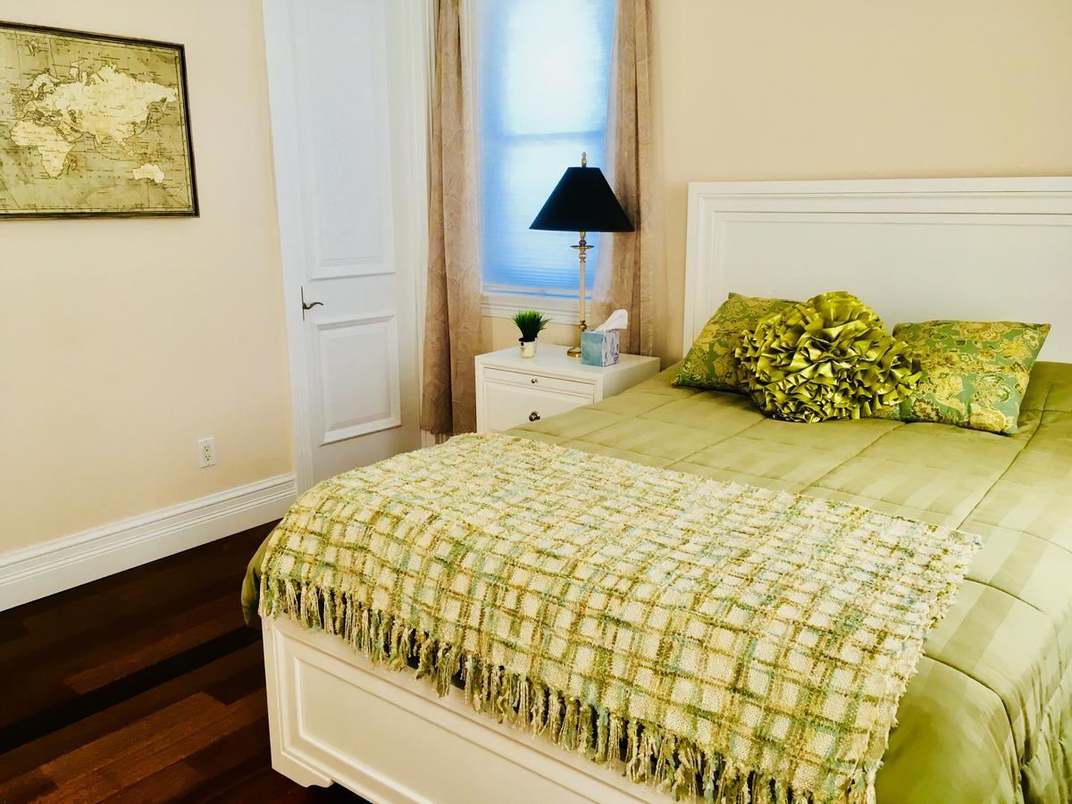 Avalon Guest house Fort Pierce