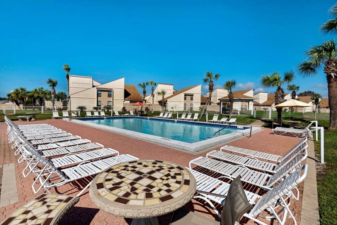 Horizon South By Book That Aparthotel