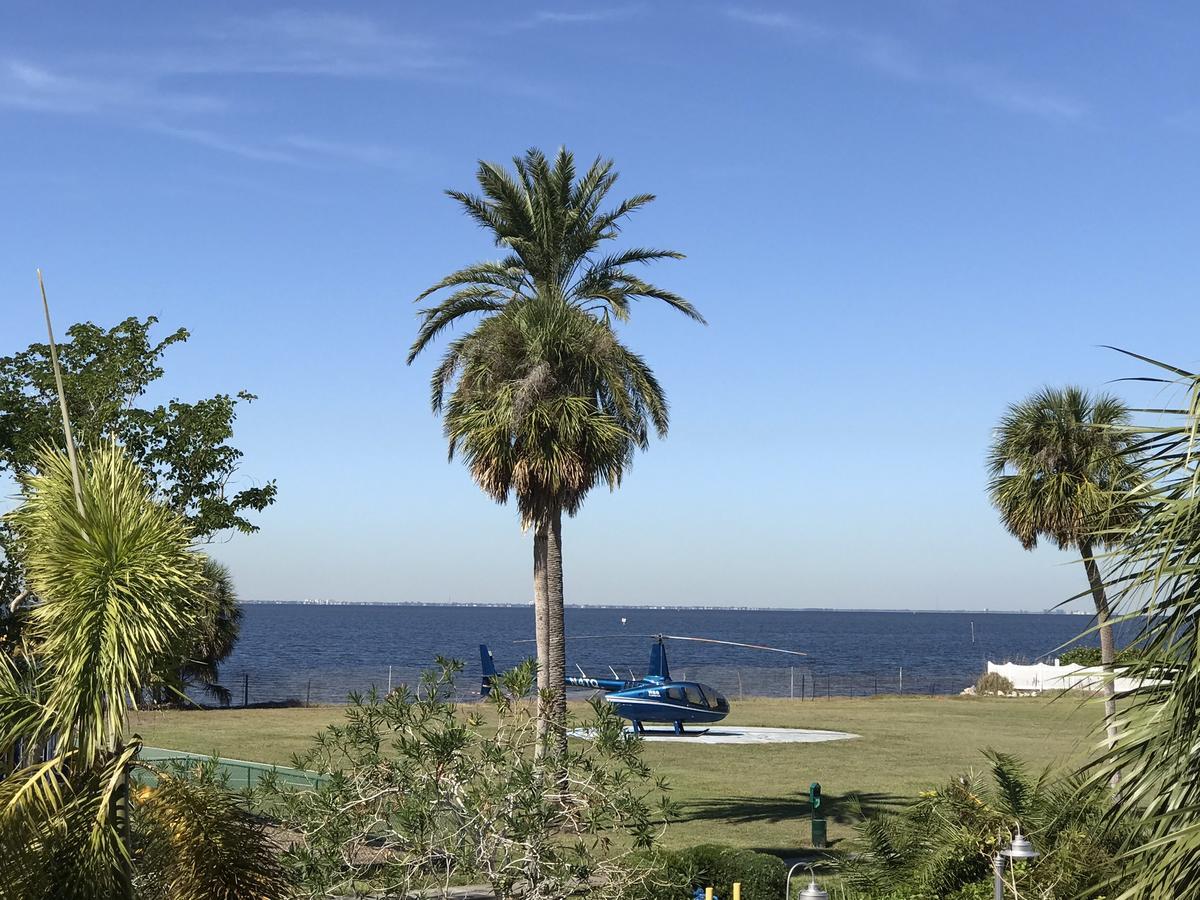 Tampa Bay, Step Away, Wifi, Free Parking,pools, Jacuzzi