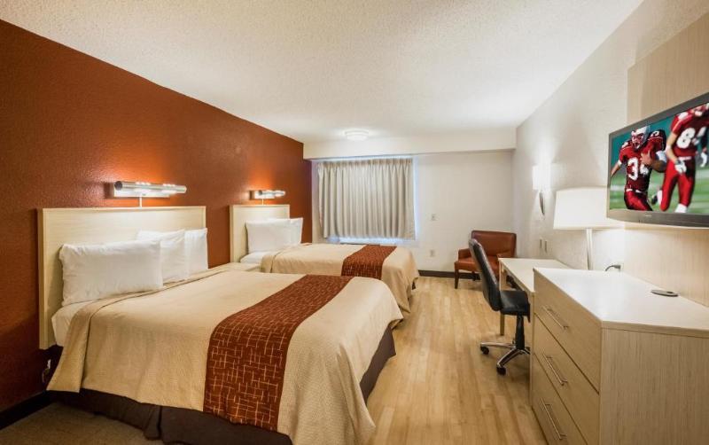 Days By Wyndham Neptune Hotel