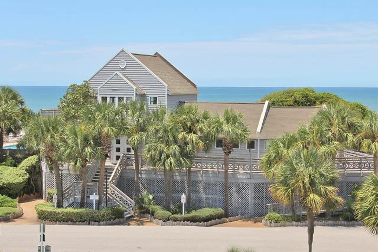 Barrier Dunes Hideaway Oak Grove