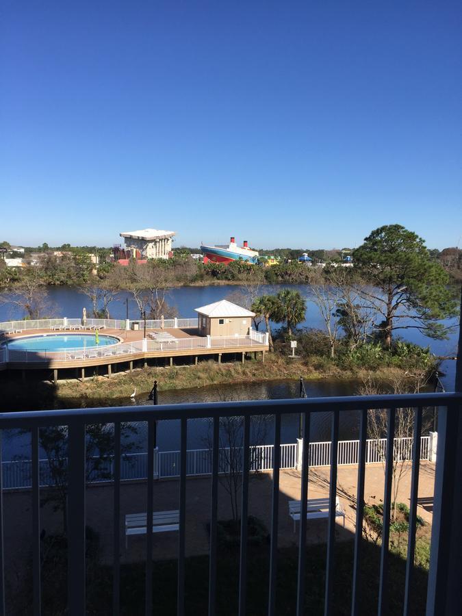 Laketown 5 Pools Steps To Family Friendly *