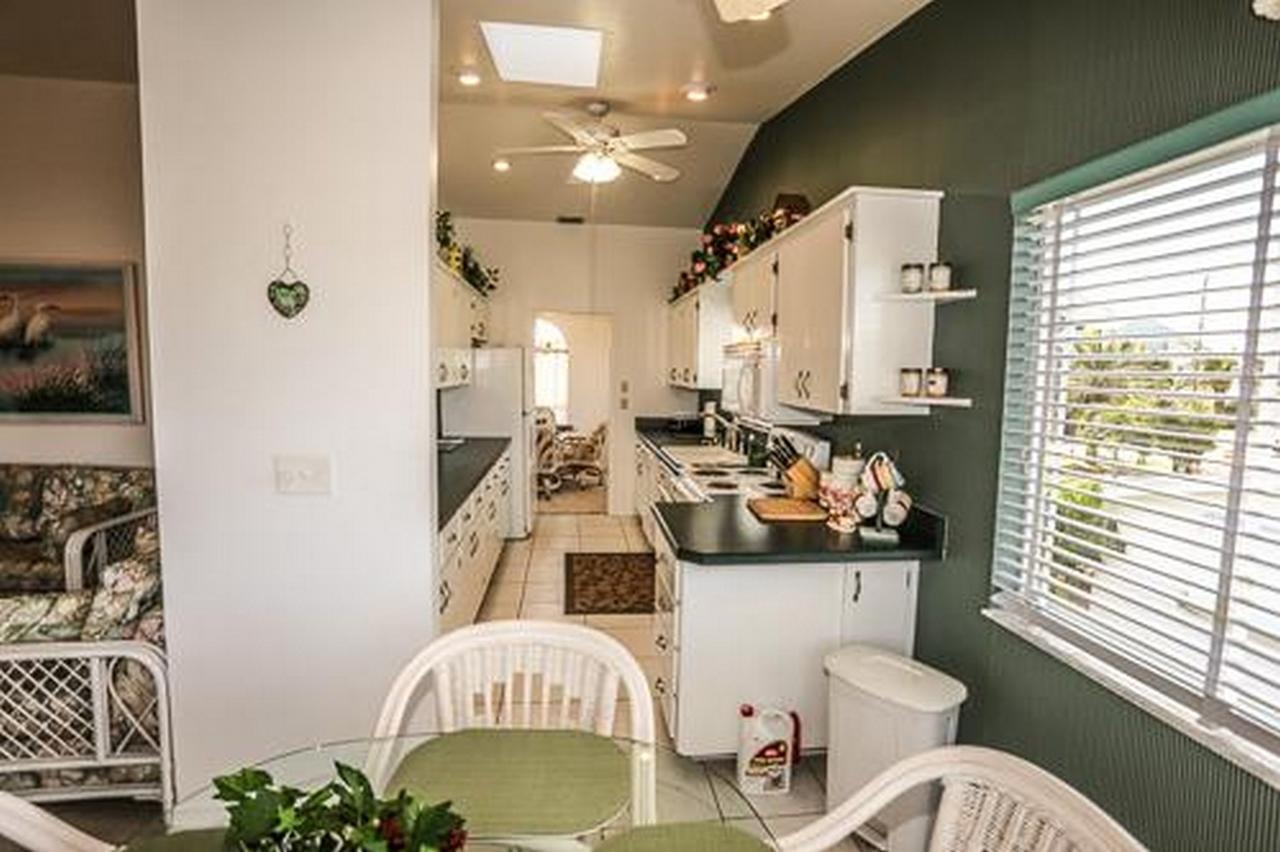 5211 Avenida Pescadora * Fort Myers Beach