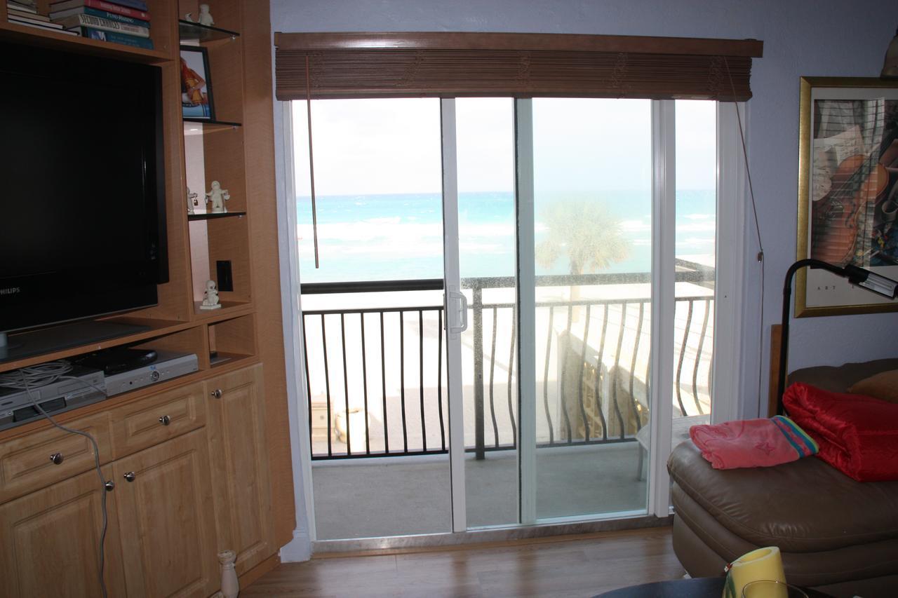 La Playa Front Apartment *