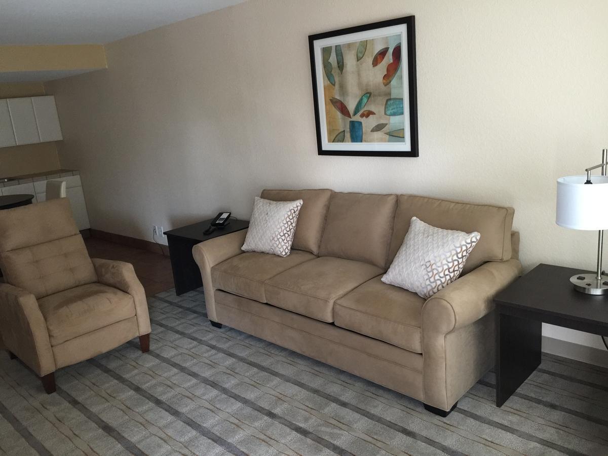 Baymont By Wyndham Punta Gorda/port Charlotte Hotel