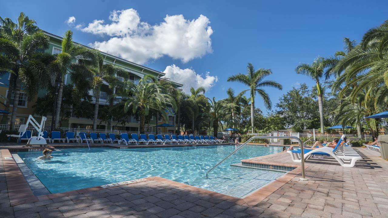 Resort Mizner Place At Town Center, Lauderdale Weston