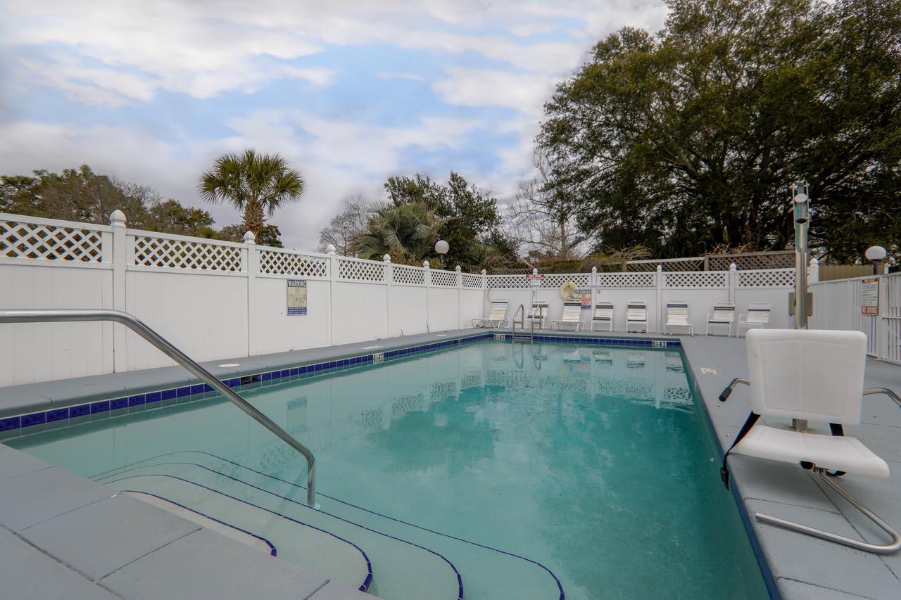 Executive - Panama Motel