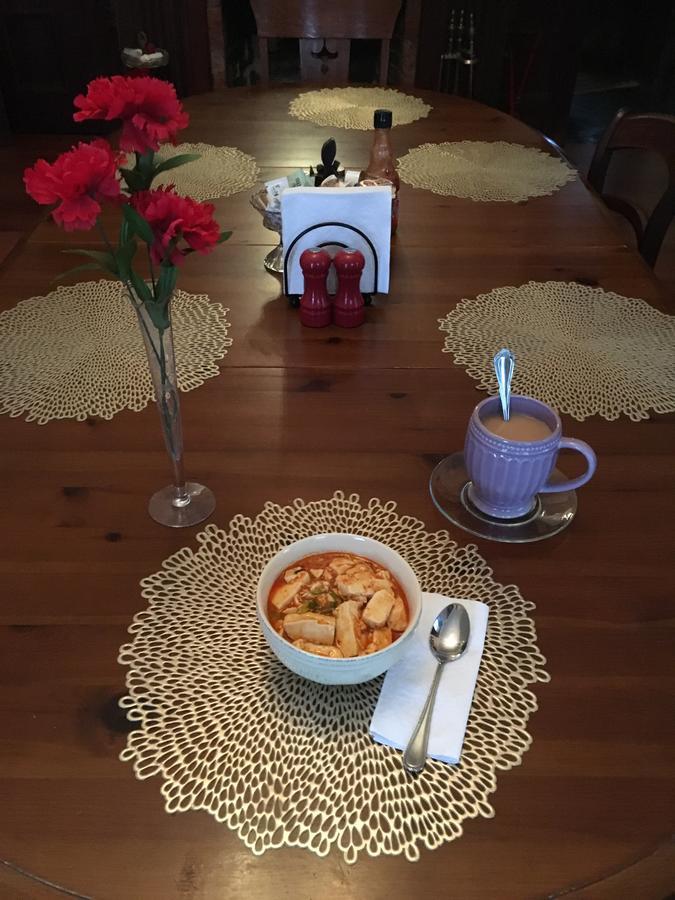 Bed & Breakfast Grand Gables 3*