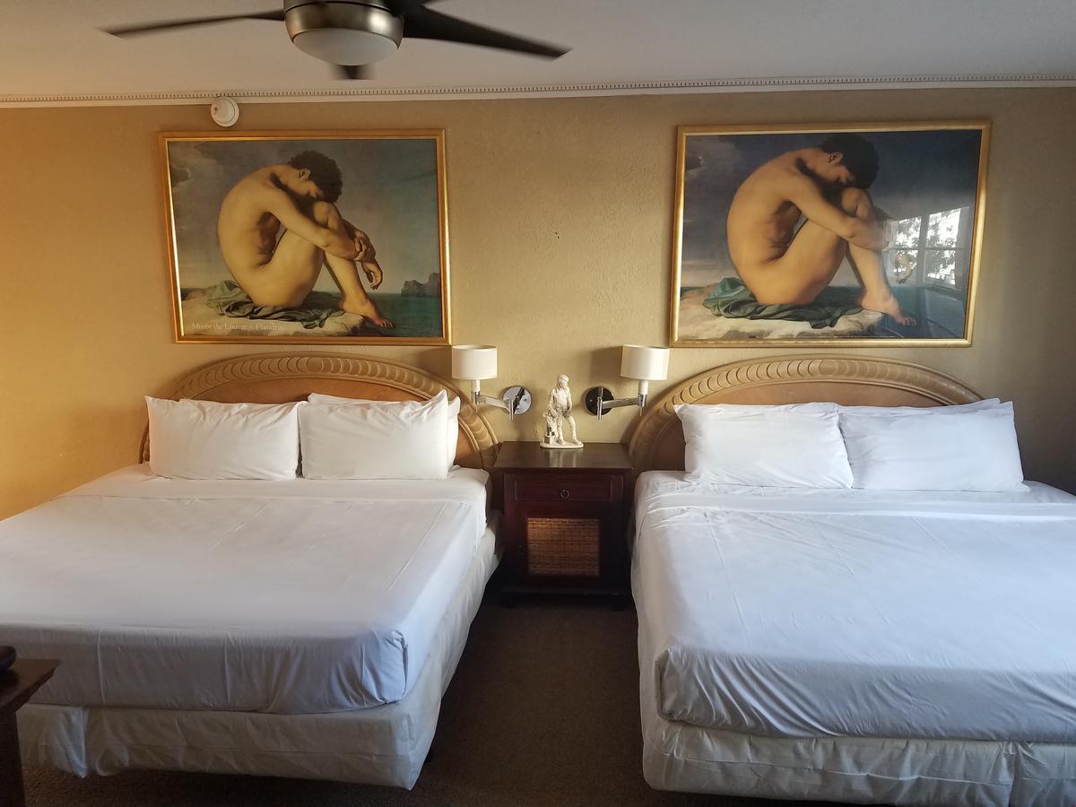 Hotel Lush Royale - All Male Gay A North Beach Village Fort Lauderdale