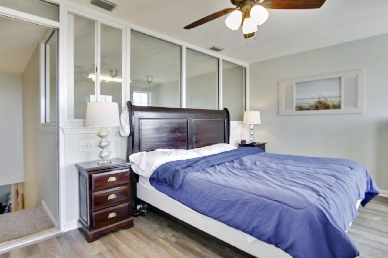 Horizon South By Book That Laguna Beach