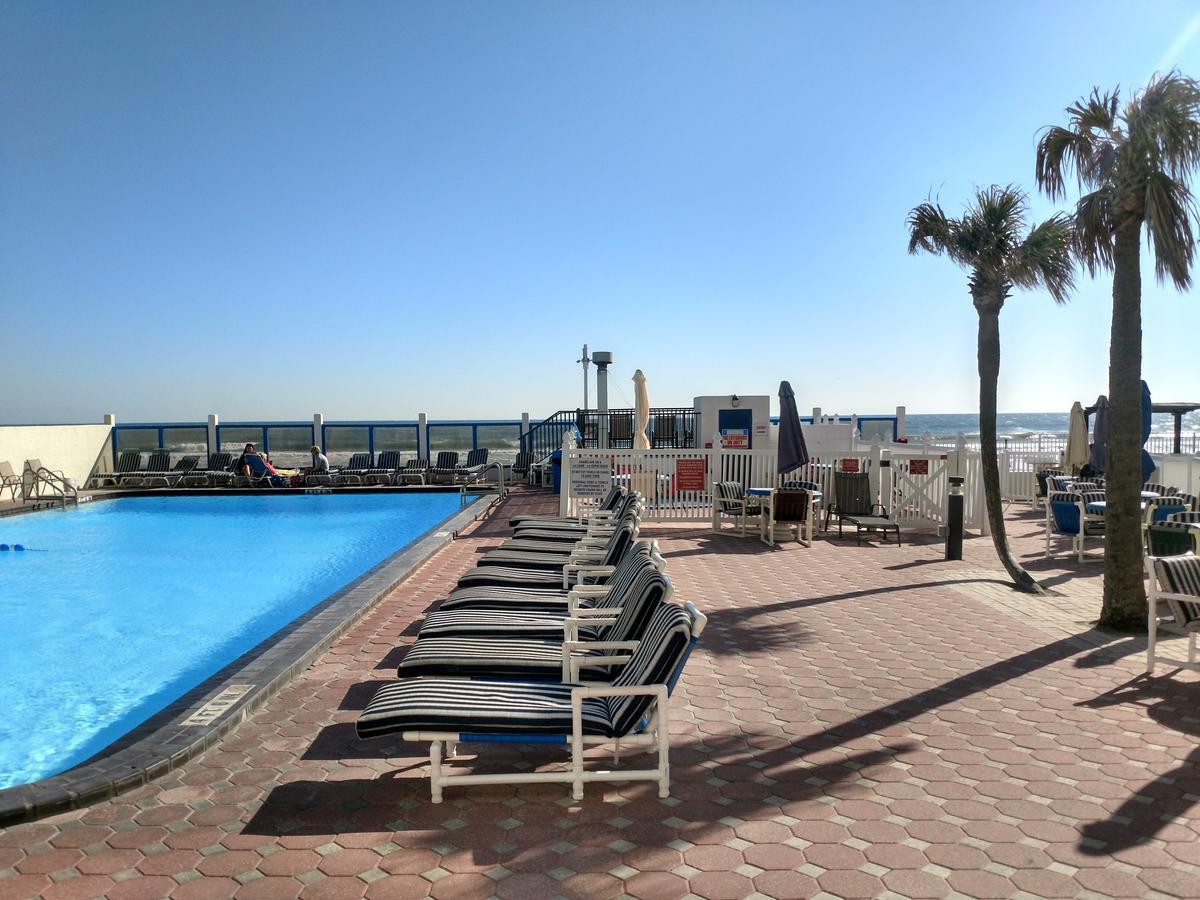 Catalina Beach Club 4*