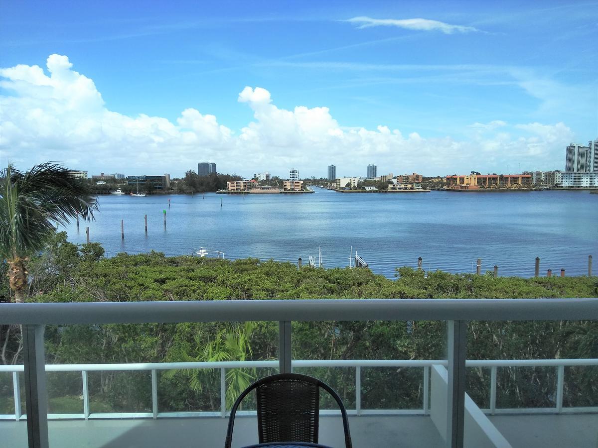 Jw Corp * Sunny Isles Beach
