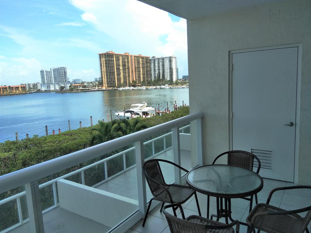 Jw Corp * Sunny Isles Beach