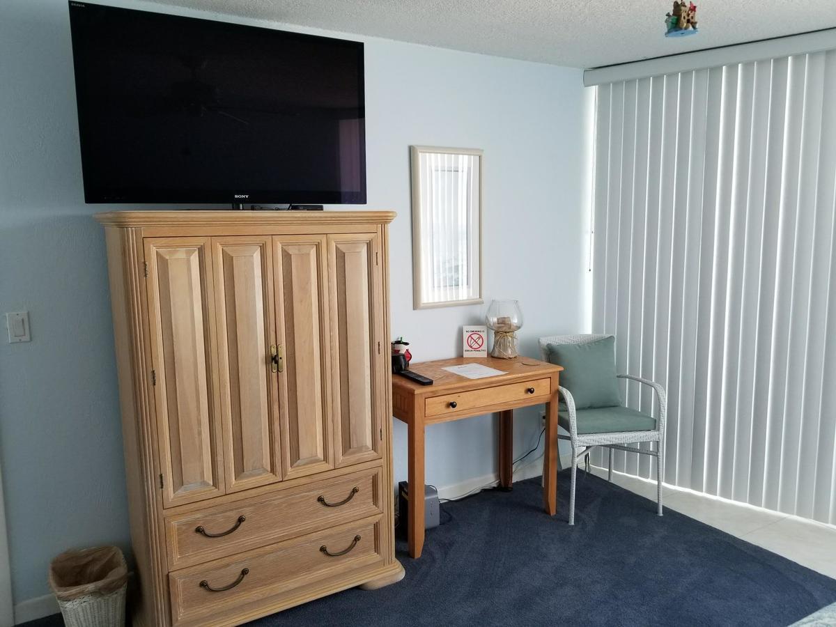 Hotel Pirates Cove Studios! Daytona Beach Shores