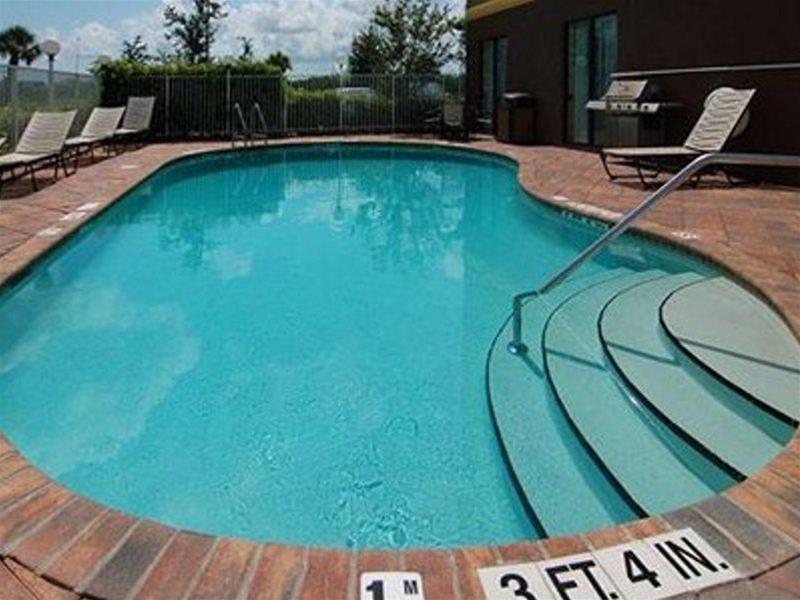 Comfort Pierce I-95 Hotel 3*