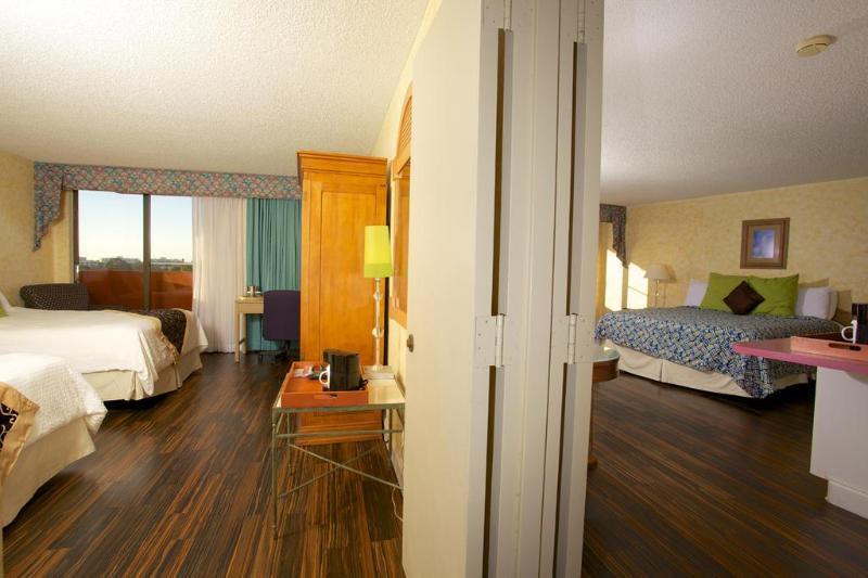 Chateau Mar Golf Resort, Trademark Collection By Wyndham Hotel