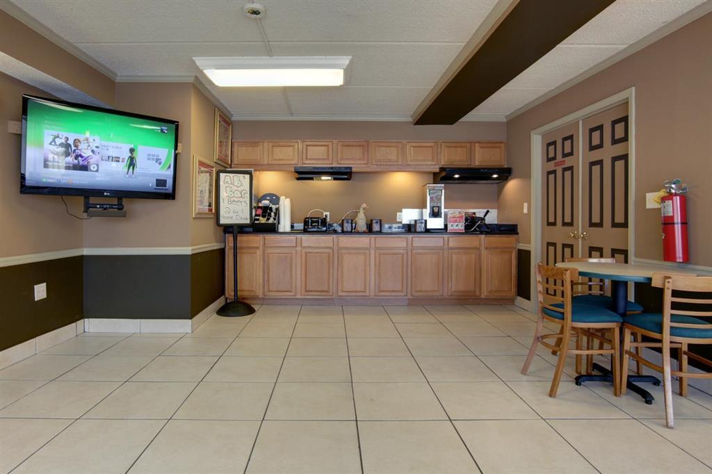 Motel Americas Value & 2*