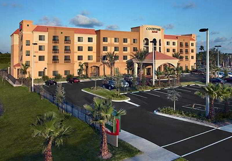 Courtyard By Marriott